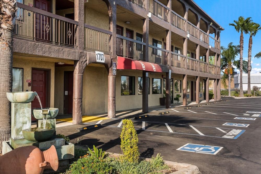 Red Roof Inn Stockton Exterior foto